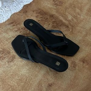 Toteme Leather Flip Flops